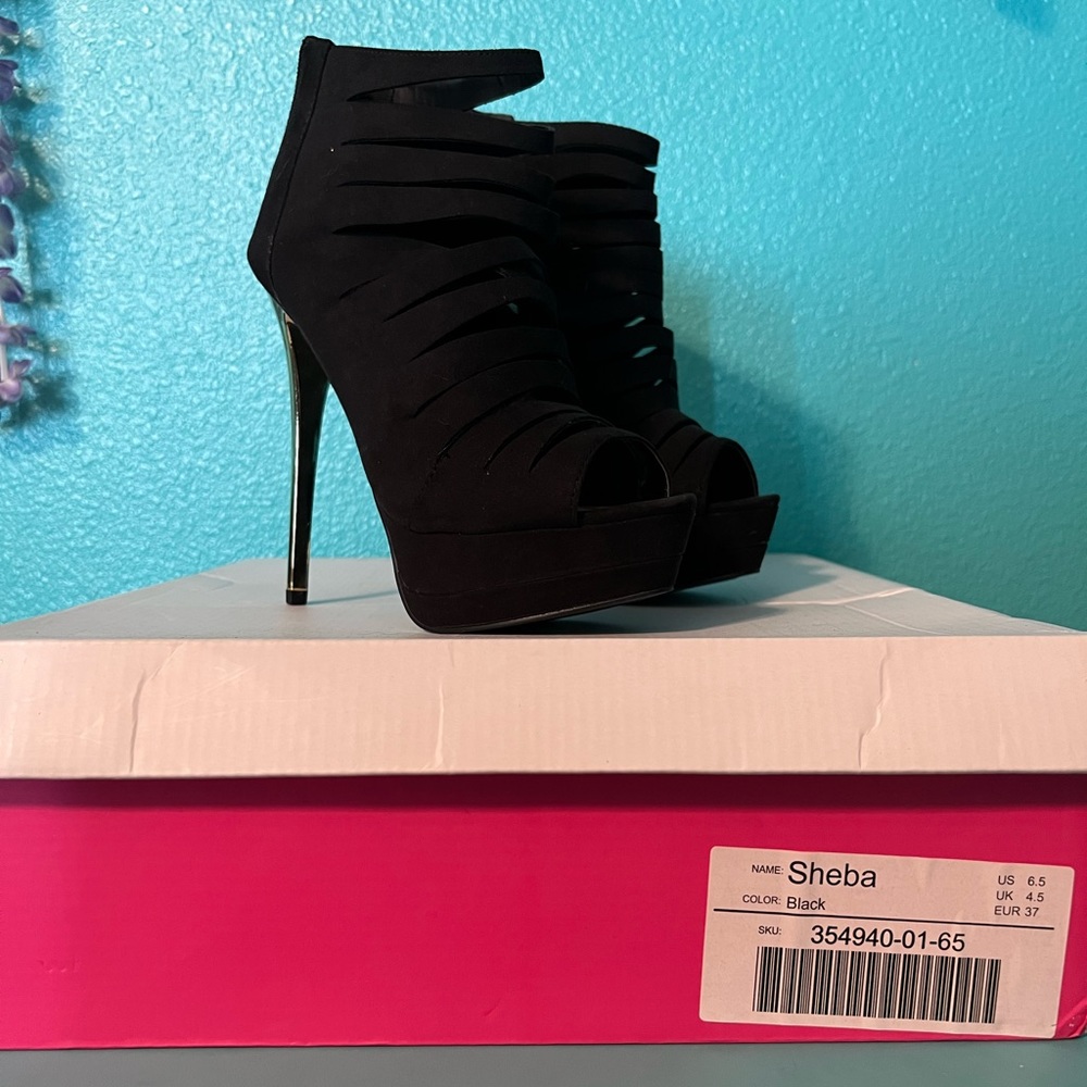 Black High Heels